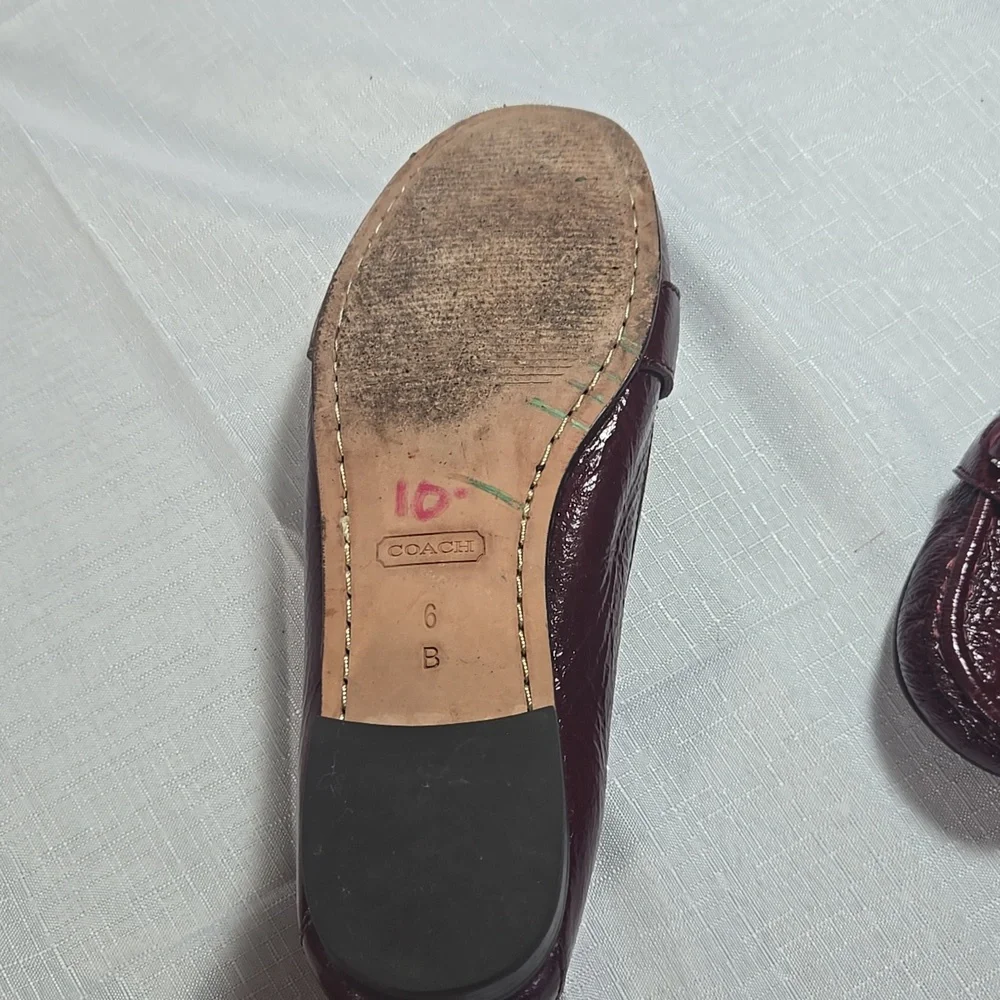 Coach Womens Signature Eloise Burgundy Red  Loafers  Flats 6B
